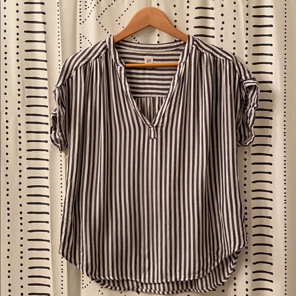 GAP Tops - Gap Striped Top